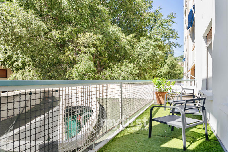 Appartement - 97 m² - 5 pièces