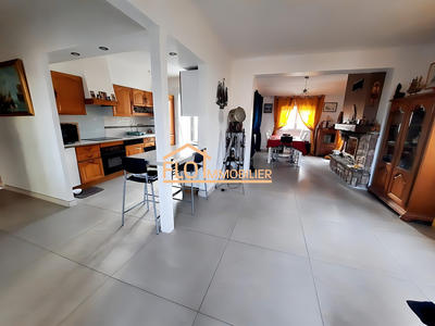 Maison - 158 m² - 7 pièces