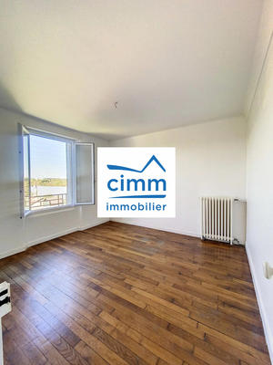 Maison - 83 m² - 5 pièces