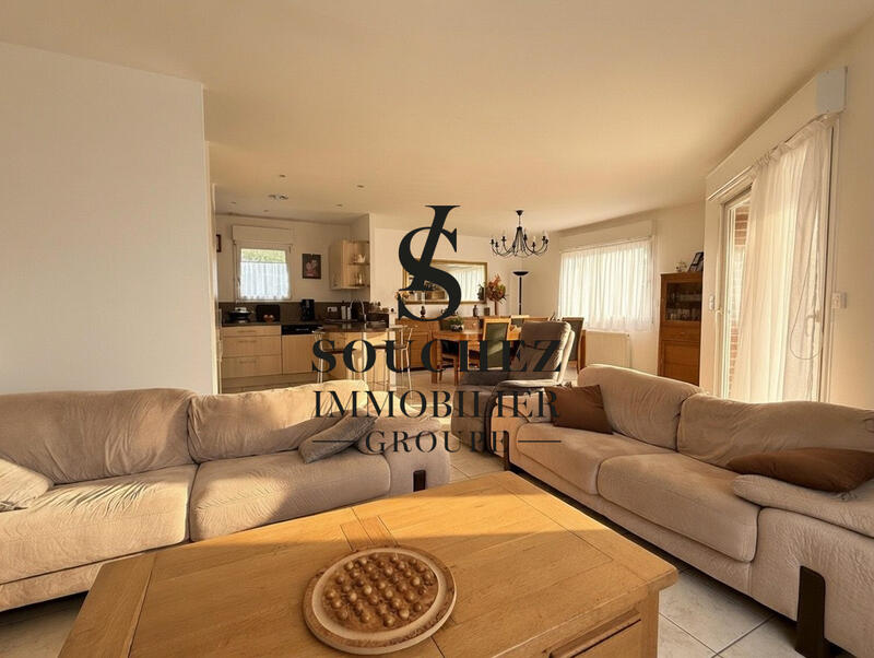 Maison - 98 m² - 4 pièces