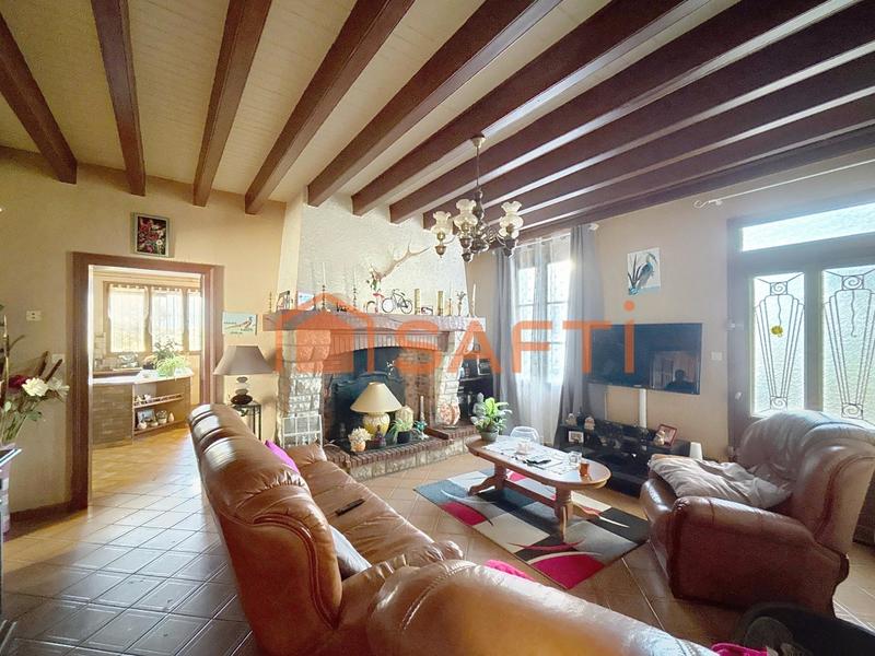 Maison - 223 m² - 9 pièces