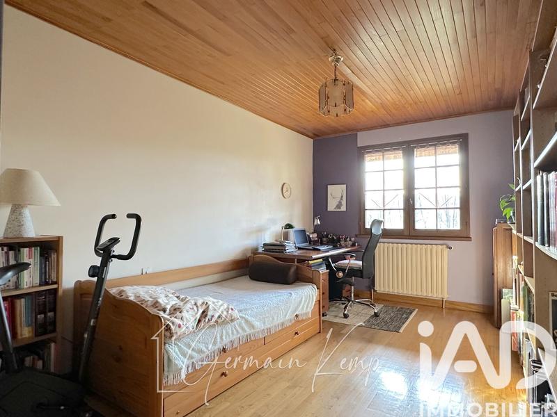 Maison - 214 m² - 7 pièces