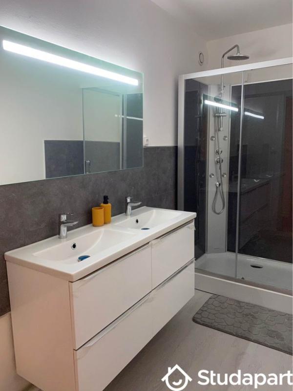 Chambre - 14 m² - 1 pièce