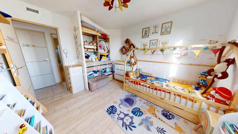 Maison - 105 m² - 5 pièces