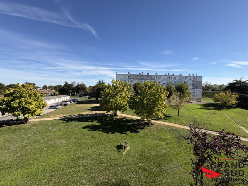 Appartement - 81 m² - 5 pièces