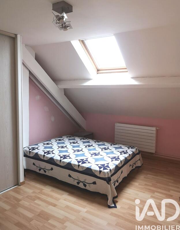 Maison - 195 m² - 9 pièces