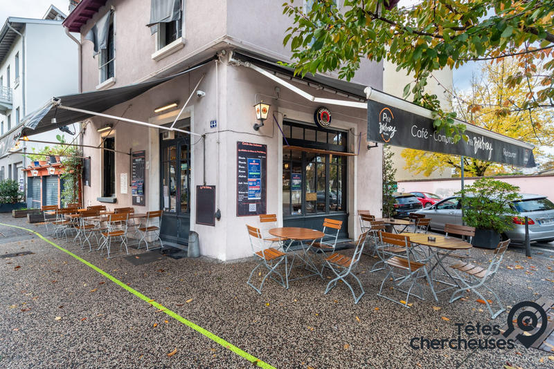 Maison - 213 m² - 7 pièces