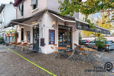 Maison - 213 m² - 7 pièces