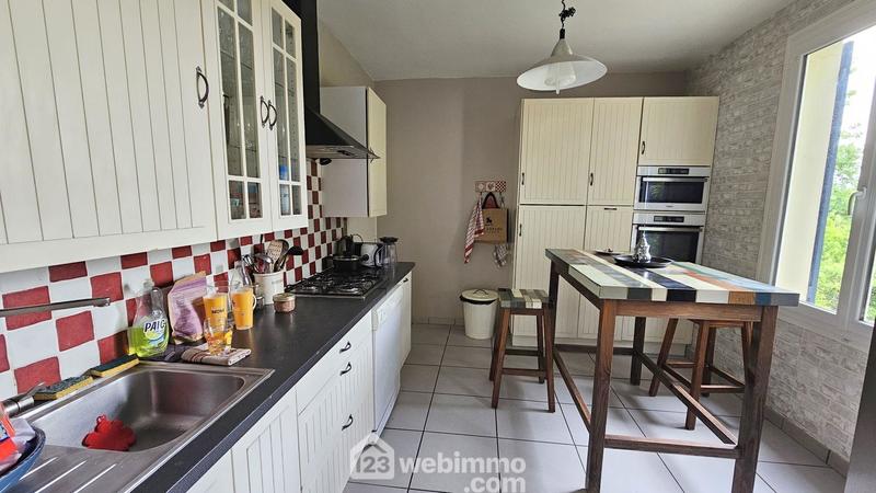 Maison - 141 m² - 6 pièces