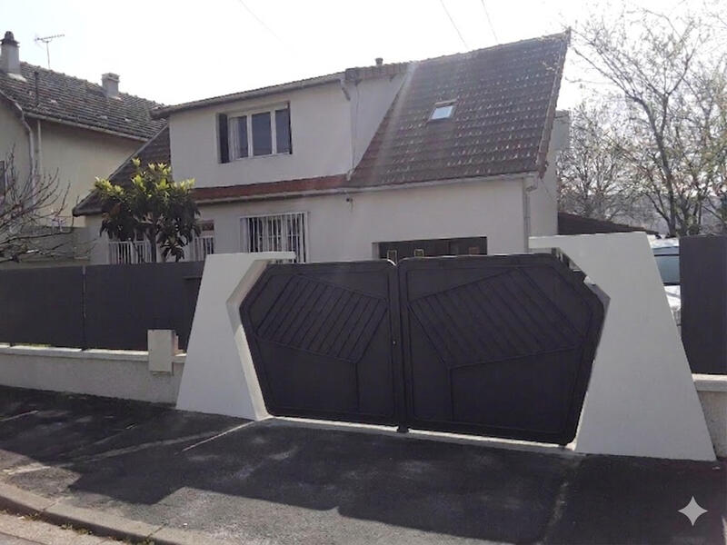 Maison - 114 m² - 7 pièces