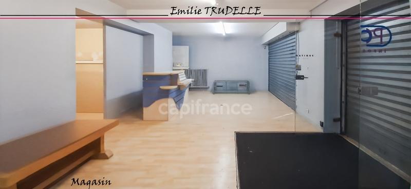 Maison - 222 m² - 8 pièces