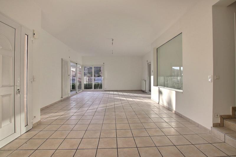 Maison - 156 m² - 7 pièces