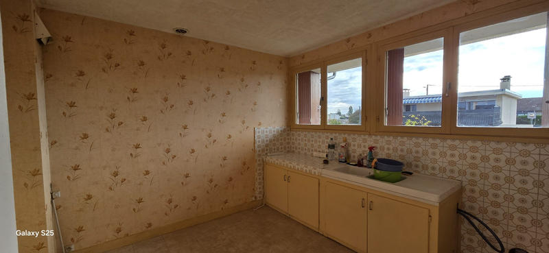 Maison - 93 m² - 4 pièces