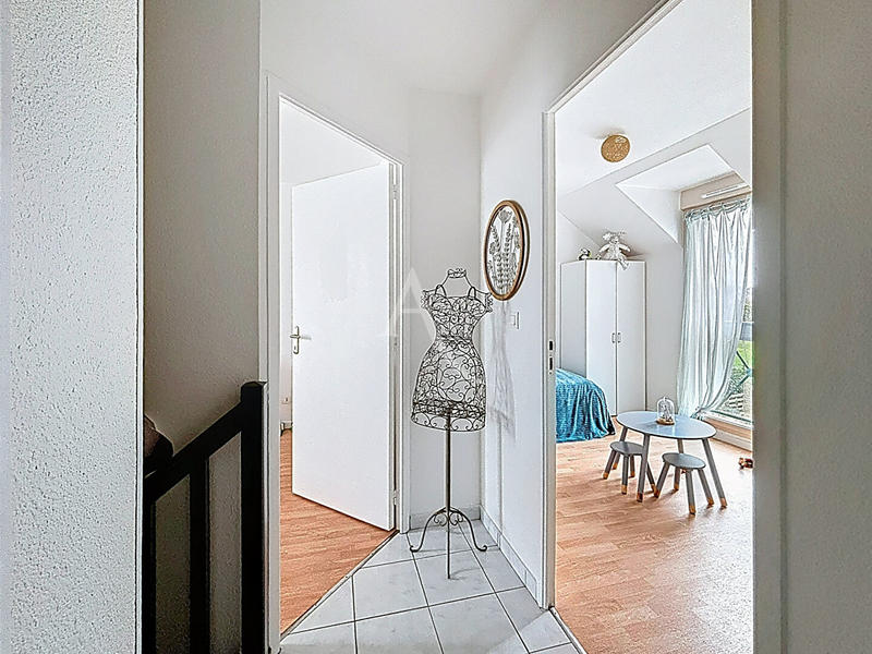 Maison - 84 m² - 5 pièces