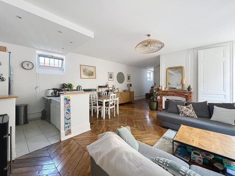 Appartement - 87 m² - 3 pièces