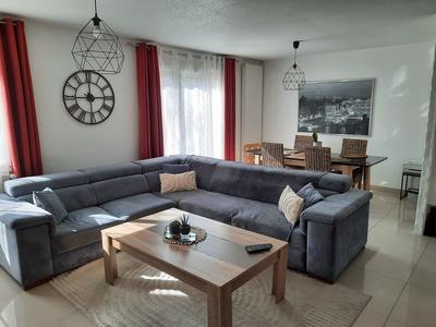 Maison - 89 m² - 5 pièces