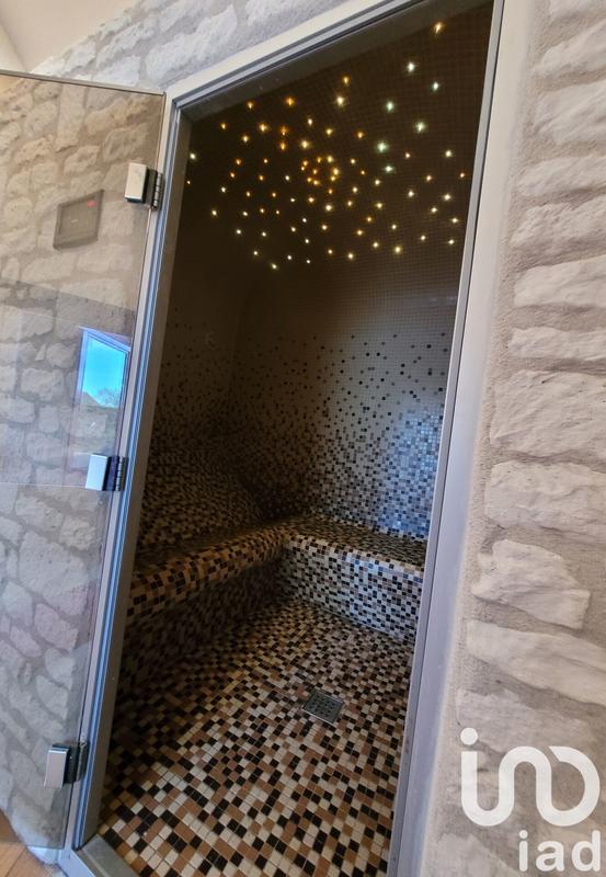 Maison - 400 m² - 9 pièces