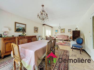 Maison - 147 m² - 6 pièces