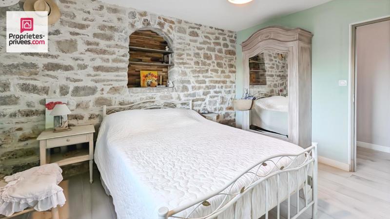 Maison - 180 m² - 5 pièces