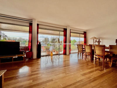 Appartement - 142 m² - 6 pièces