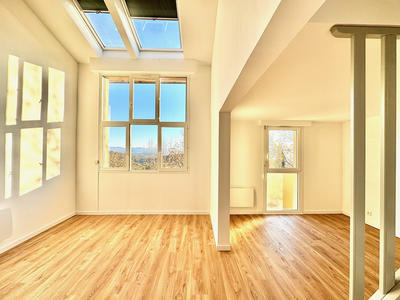 Appartement - 88 m² - 3 pièces