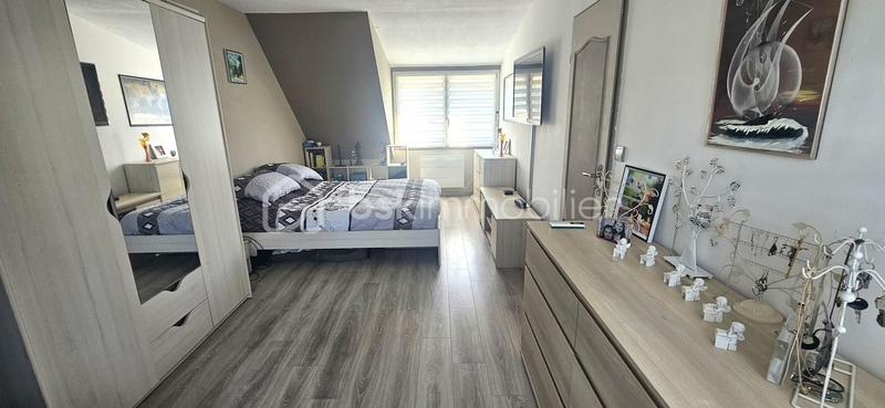 Maison - 102 m² - 6 pièces