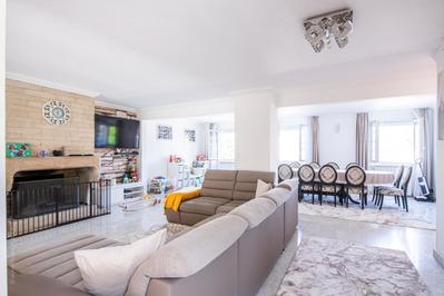 Maison - 226 m² - 5 pièces