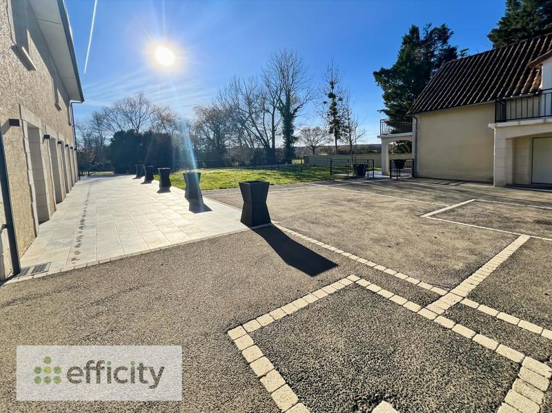 Maison en pierre - 380 m² - 8 pièces