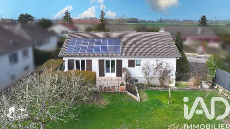 Maison - 96 m² - 5 pièces