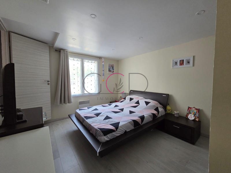 Maison - 94 m² - 4 pièces