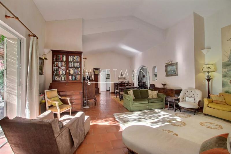 Villa - 188 m² - 8 pièces