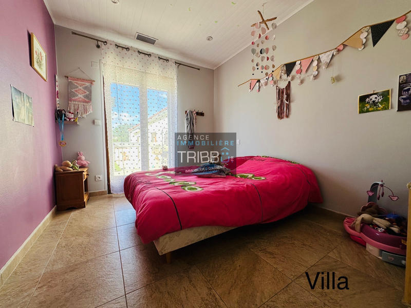 Maison - 228 m² - 10 pièces