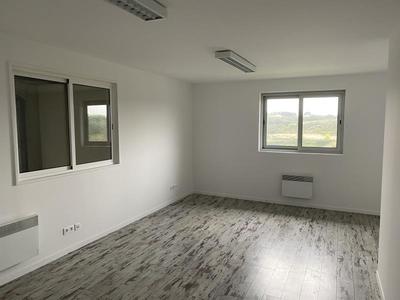 Local d'activité / Entrepôt - 391 m² - 3 pièces