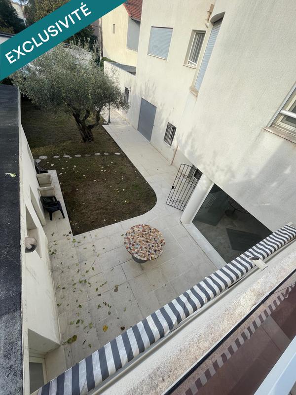 Maison - 180 m² - 9 pièces