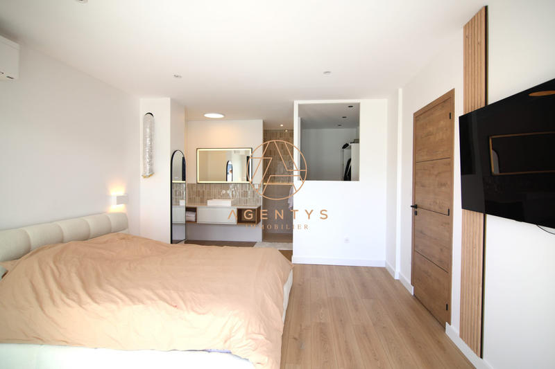 Maison contemporaine - 200 m² - 6 pièces