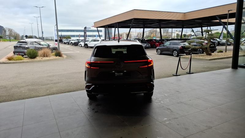 Renault Espace VI techno E-Tech full hybrid 200-24