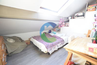 Maison - 77 m² - 6 pièces