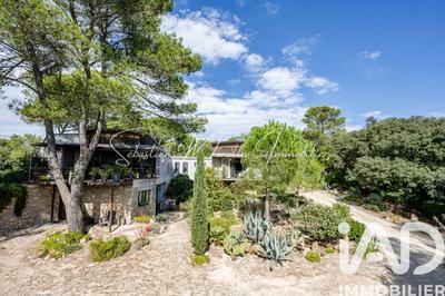 Maison de maîtres - 225 m² - 7 pièces