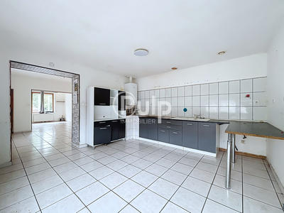 Maison - 100 m² - 6 pièces