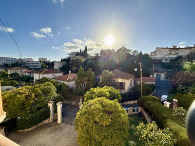 Appartement - 72 m² - 3 pièces