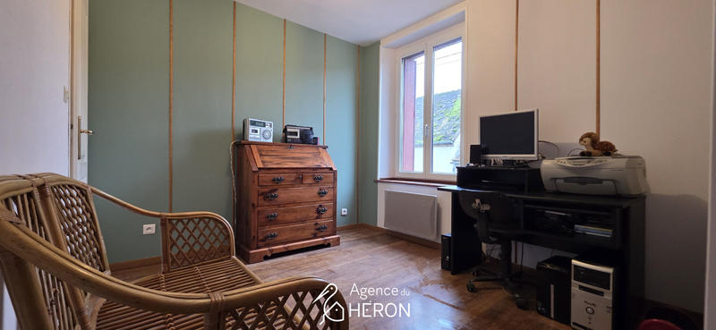 Maison - 111 m² - 7 pièces