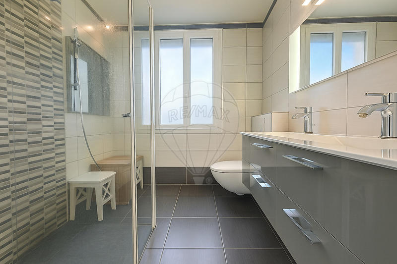 Maison en pierre - 110 m² - 5 pièces