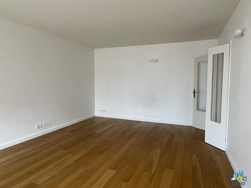 Appartement - 82 m² - 3 pièces