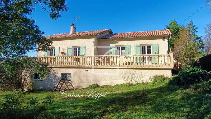 Maison - 163 m² - 7 pièces