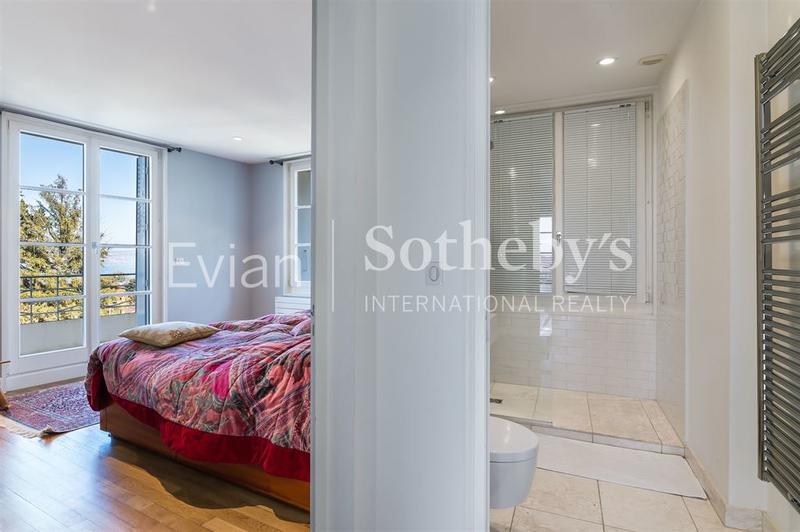 Maison - 340 m² - 6 pièces