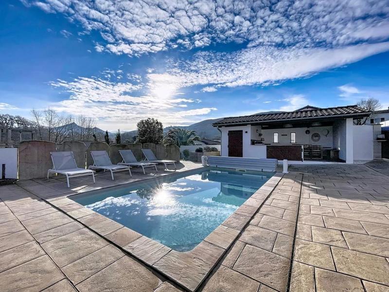 Maison - 183 m² - 5 pièces