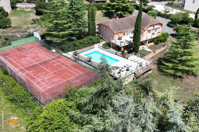 Maison - 190 m² - 6 pièces