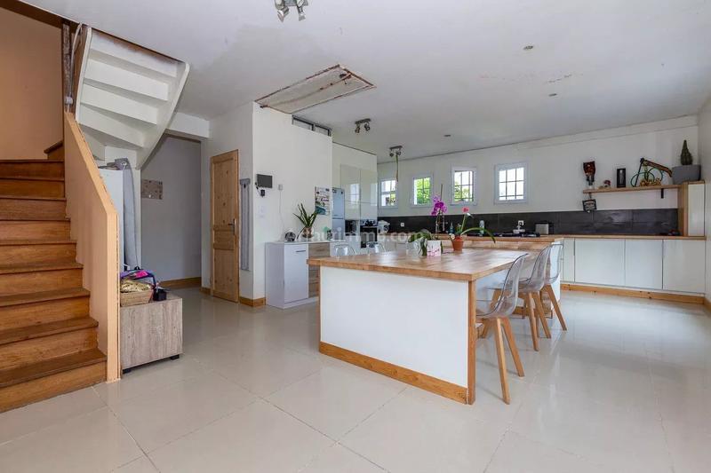 Maison - 142 m² - 4 pièces