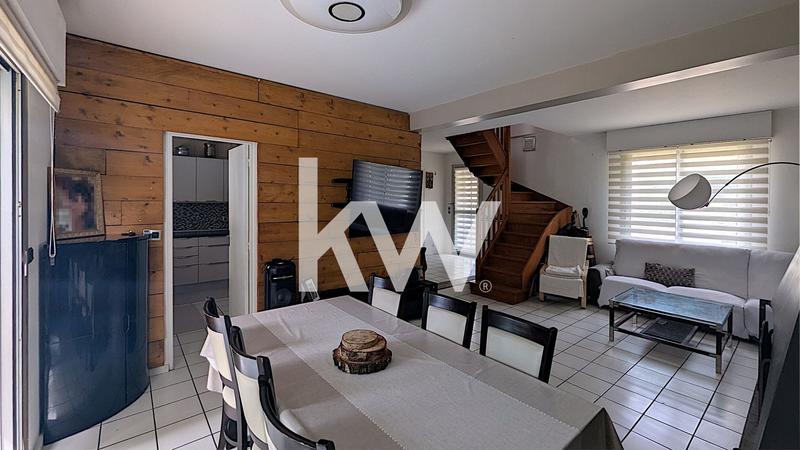 Maison contemporaine - 130 m² - 6 pièces