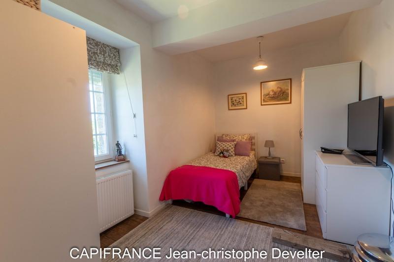 Propriété - 187 m² - 8 pièces